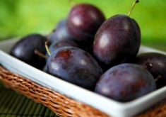 Сливы — необычные диетические продукты питания
