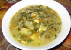 Зеленый борщ с рисом