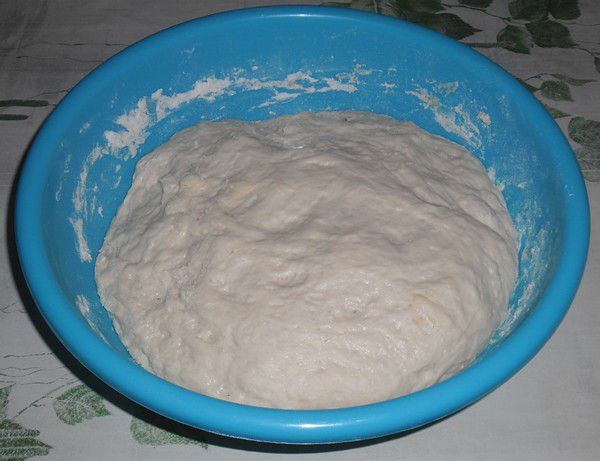 Пицца с ветчиной и сыром