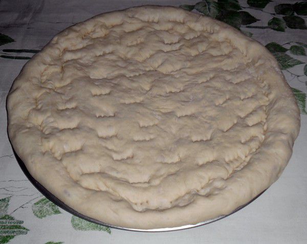 Пицца с ветчиной и сыром