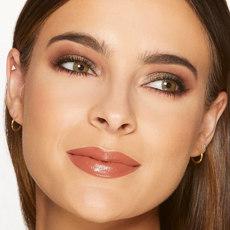 Взгляд, Который Завораживает: Обзор Косметики для Глаз от Too Faced